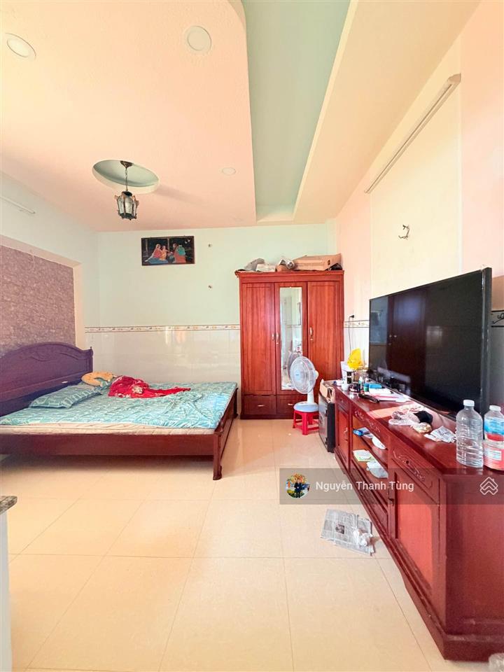 Nhà 4 tầng hẻm 1/ đường nguyễn văn quá, 12, diện tích 138m2, xe hơi ngủ nhà, gần giáo xứ chợ cầu.