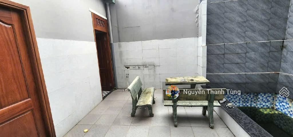 Biệt thự hơn 300m2, ngang 8m mặt tiền đường nhánh hà huy giáp, q12, 3 tầng gần cao đẳng điện lực
