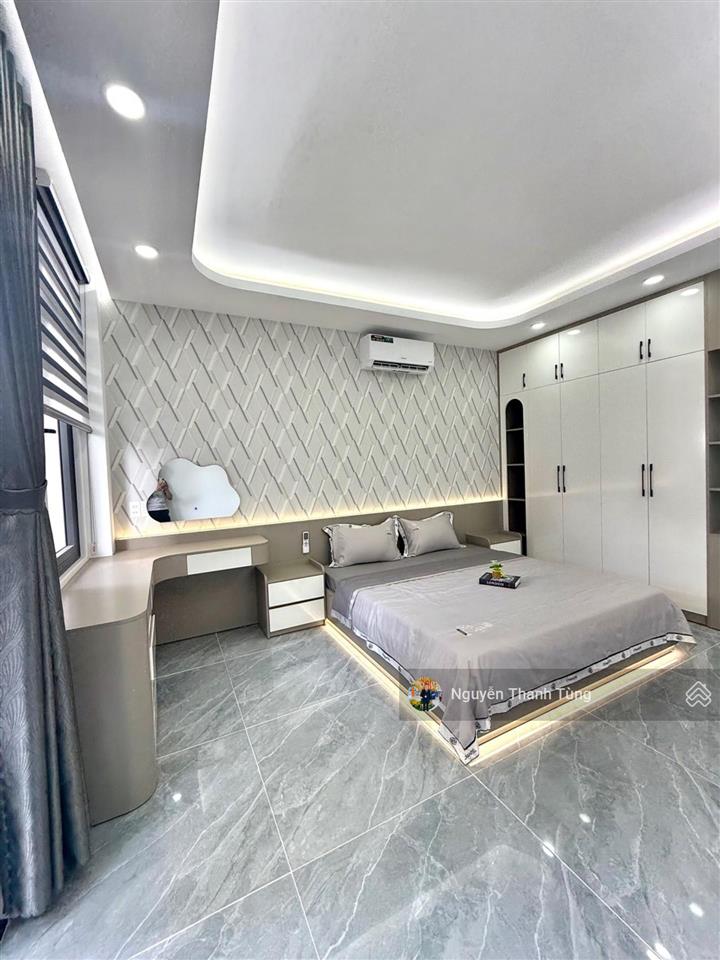 Siêu phẩm 5 tầng có thang máy đường tân chánh hiệp 13, q12, dt 100m2, ngang 5m, nội thất cao cấp