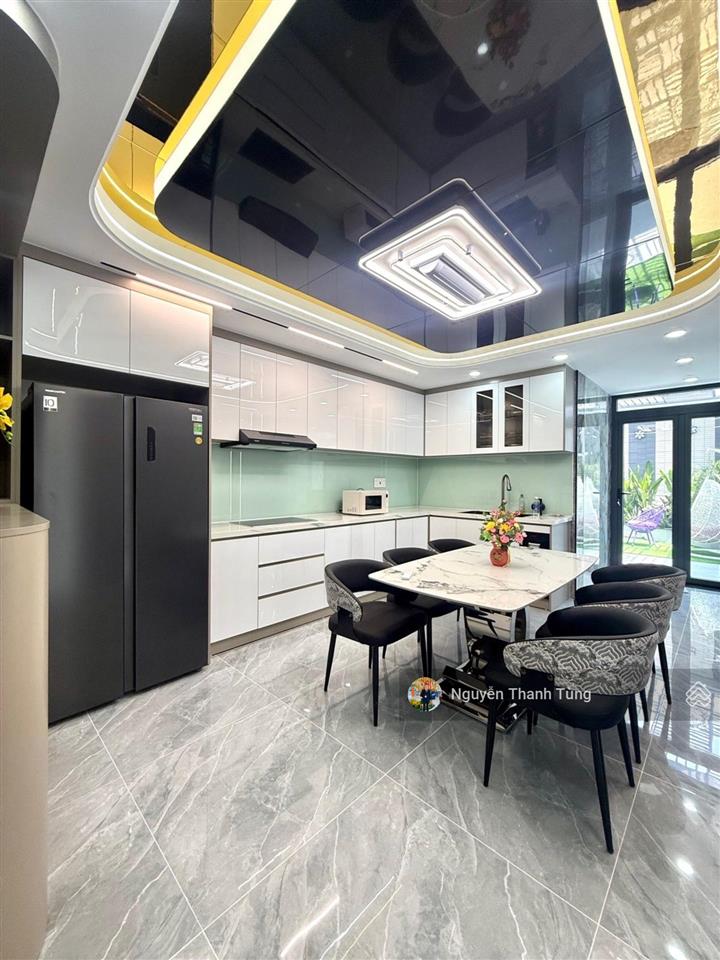 Siêu phẩm 5 tầng có thang máy đường tân chánh hiệp 13, q12, dt 100m2, ngang 5m, nội thất cao cấp