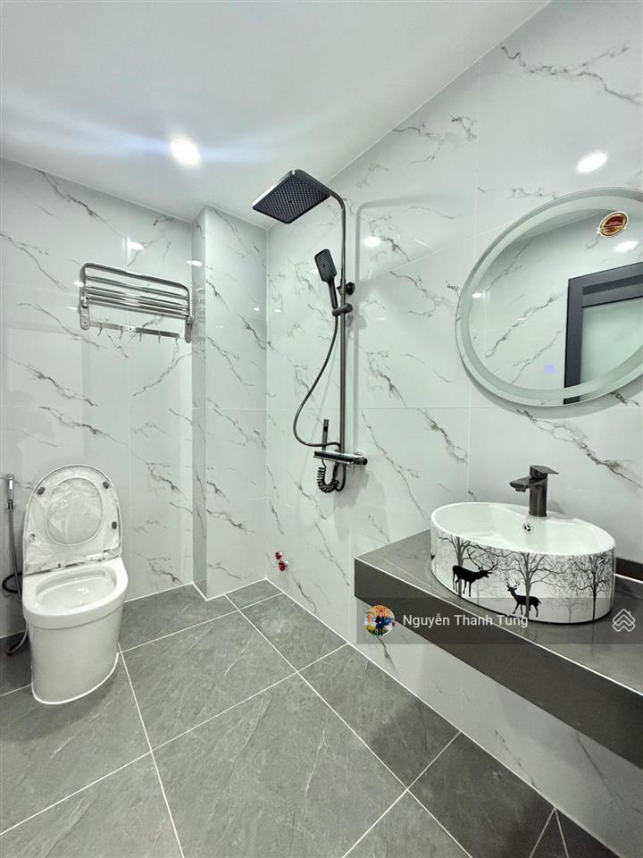 Siêu phẩm 5 tầng có thang máy đường tân chánh hiệp 13, q12, dt 100m2, ngang 5m, nội thất cao cấp