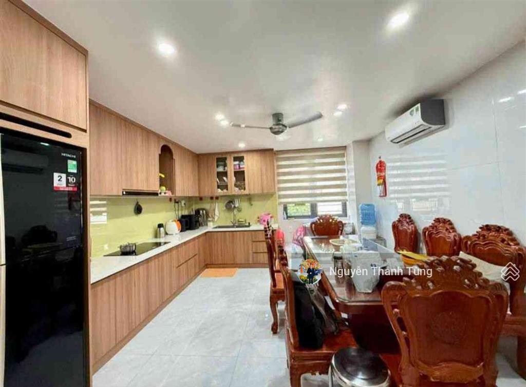 Siêu phẩm 4 tầng  mặt tiền hẻm thông kinh doanh đường 10m nguyễn thị trên quận 12  xe hơi ngủ nhà