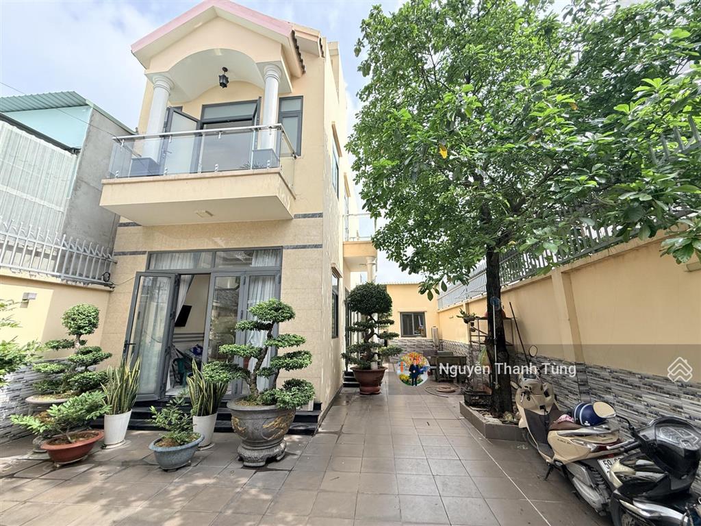 Biệt thự sân vườn 3 tầng  1/ huỳnh thị na, đông thạnh  144.7m2, ngang 9m  hẻm 6m thông ô tô