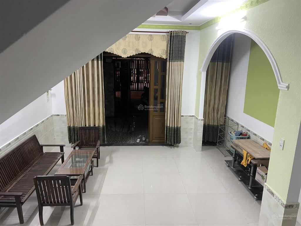 Nhà cho thuê nguyên căn kiệt ô tô trần cao vân giá chỉ 13tr tl