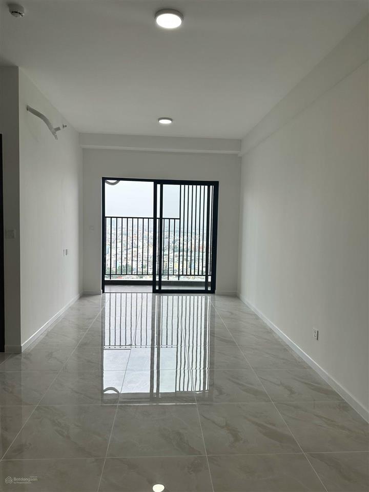 Còn lại 1 căn cho thuê privia 2pn  68m2 giá 11tr có rèm, máy nước nóng, giàn phơi,  0906 244 ***