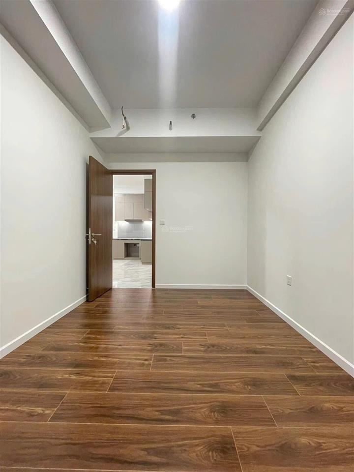 Còn lại 1 căn cho thuê privia 2pn  68m2 giá 11tr có rèm, máy nước nóng, giàn phơi,  0906 244 ***