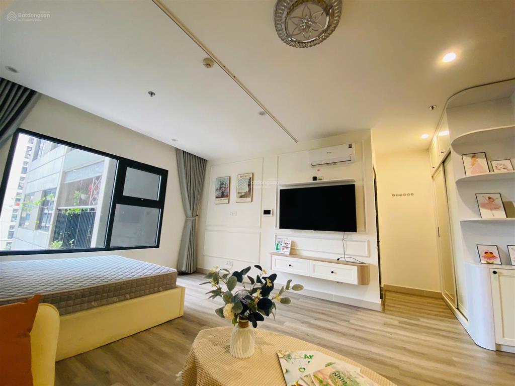 Studio 36m cực rẻ  giá bán 2 tỷ net full nội thất  s206 vinhomes ocean park