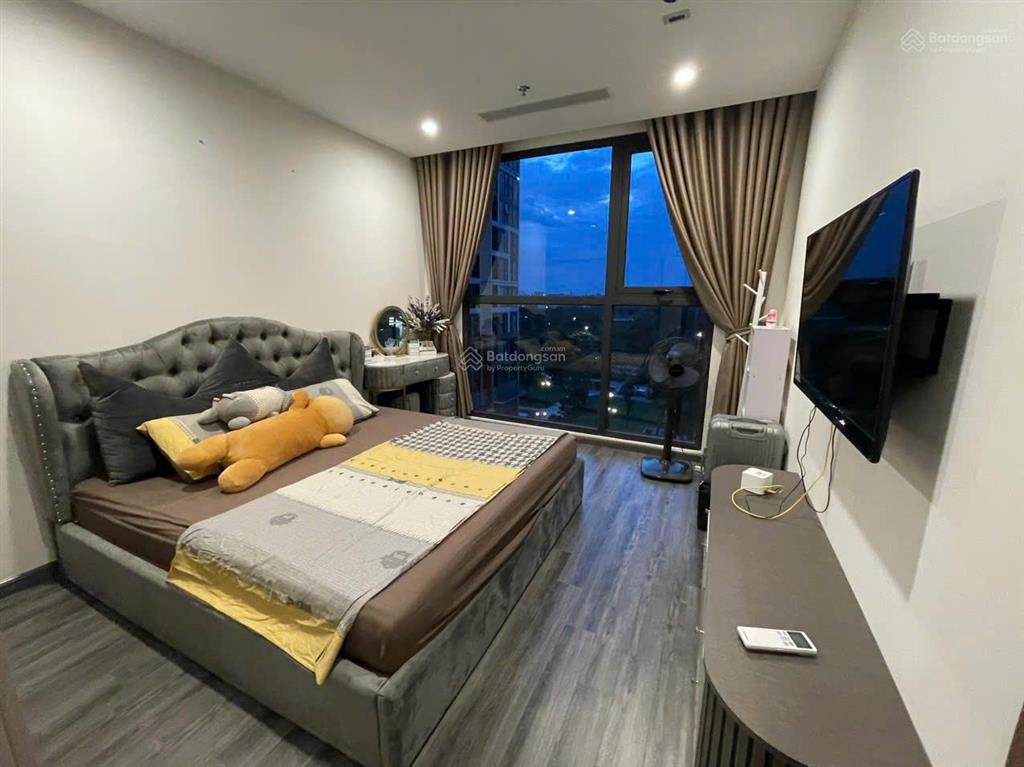 1 ngủ+ view hồ cá koi  tòa r103 vinhomes ocp1