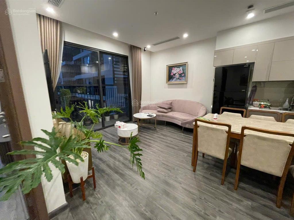 1 ngủ+ view hồ cá koi  tòa r103 vinhomes ocp1