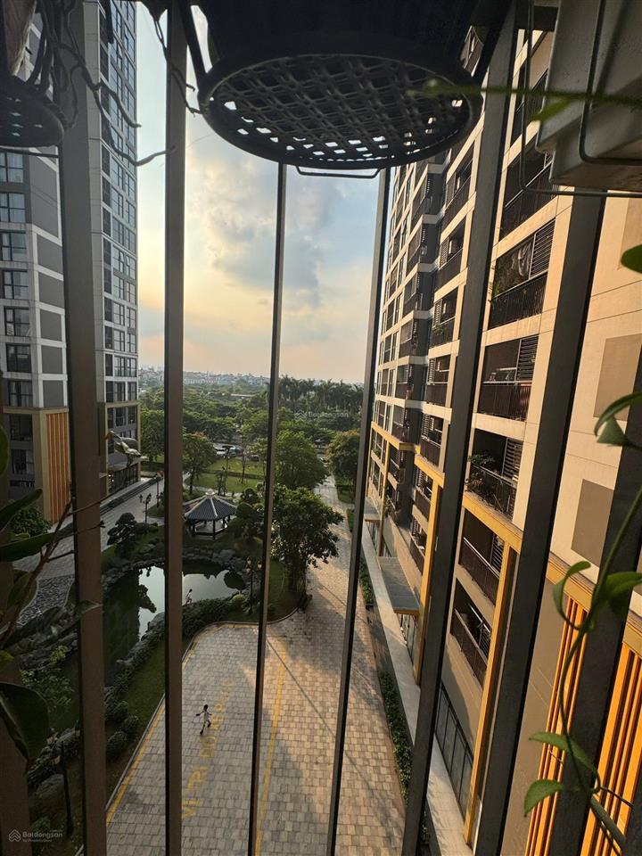 1 ngủ+ view hồ cá koi  tòa r103 vinhomes ocp1