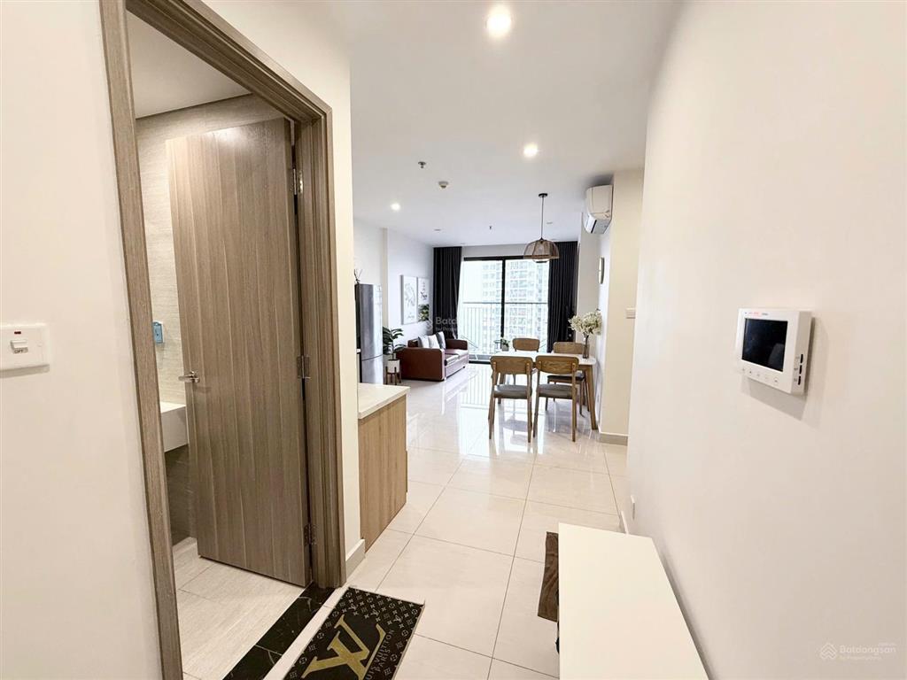 Căn 2 ngủ 2wc 63m  cần bán 3,25 tỷ để lại toàn bộ nội thất  s2 vinhomes ocp1