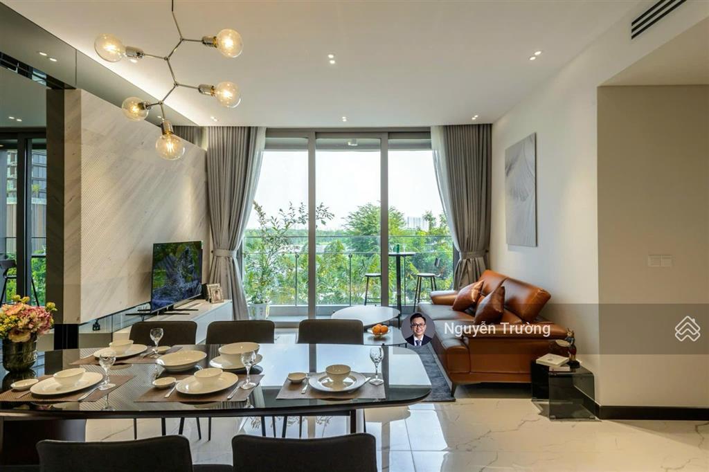 Căn hộ 2pn  96m2 cùng nội thất decor siêu đẹp, căn góc thoáng mát. giá thuê chỉ 44 triệu