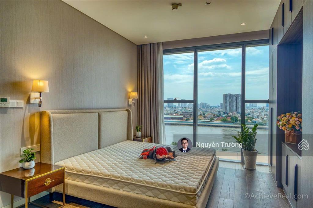 Căn hộ 4pn nội thất đẹp nhất cove đang trống và cần tìm khách thuê. 2 thang máy riêng lên tận nhà