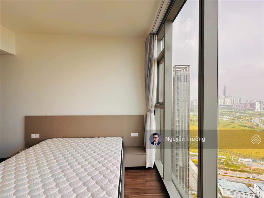 Thuê ngay căn hộ 2pn lầu cao 3x nội thất decor, căn góc thoáng mát. giá chỉ 35 triệu