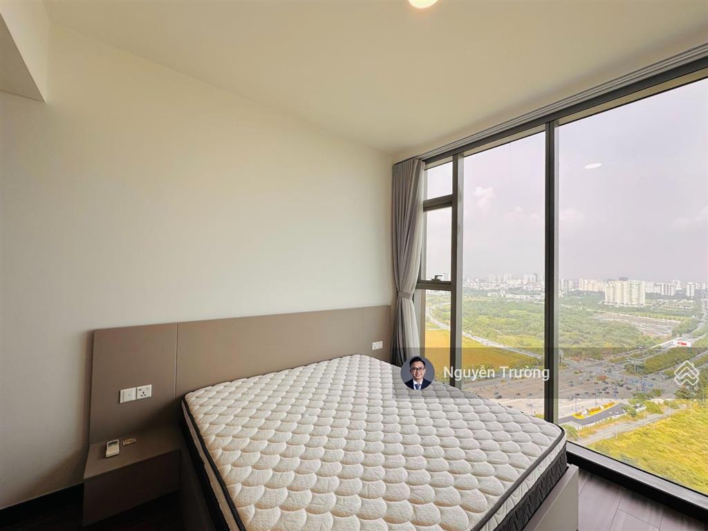 Thuê ngay căn hộ 2pn lầu cao 3x nội thất decor, căn góc thoáng mát. giá chỉ 35 triệu