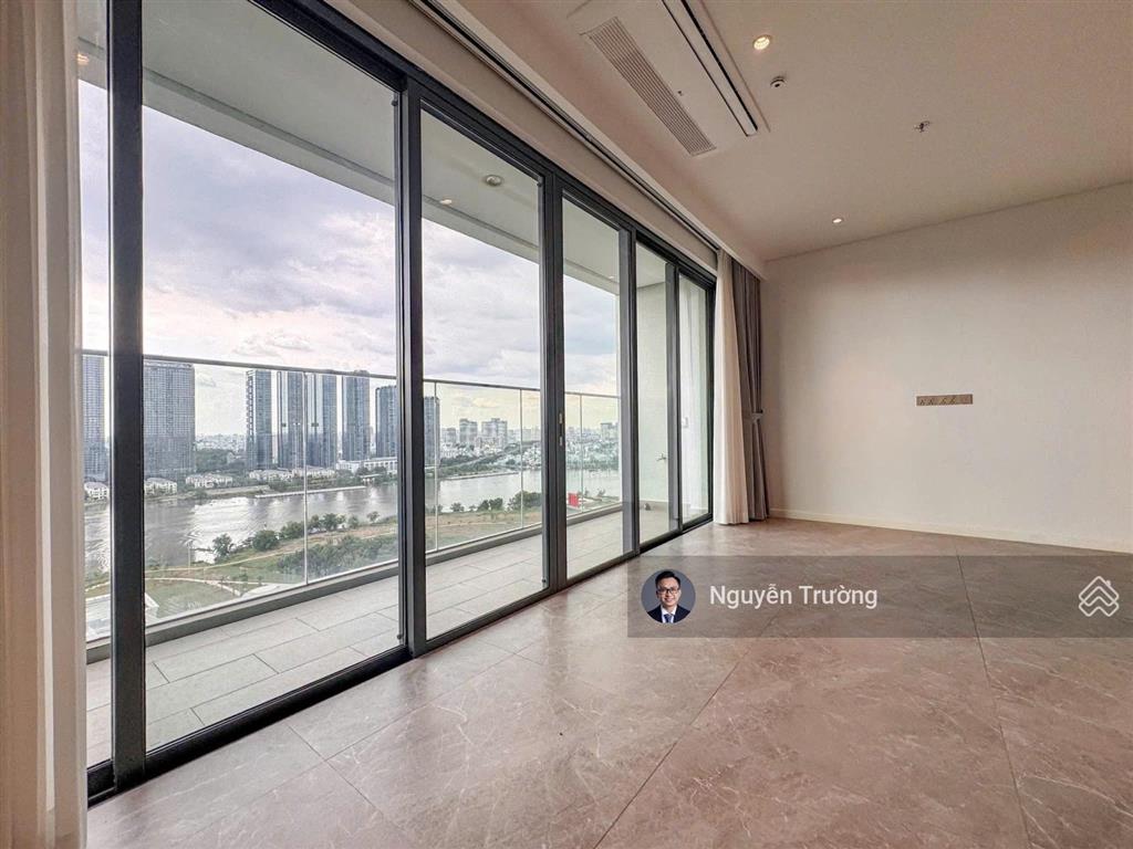 Crest. duy nhất 1 căn 3pn size lớn lầu cao, view sông vĩnh viễn chào bán giá hấp dẫn