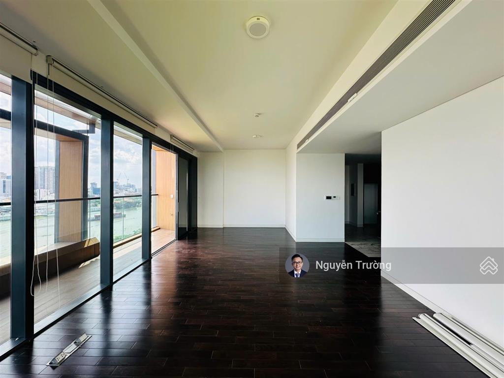 Siêu phẩm giá tốt hiếm có 1 căn 3pn cove residences 172m2 ban công đại lộc giá 95 triệu/tháng