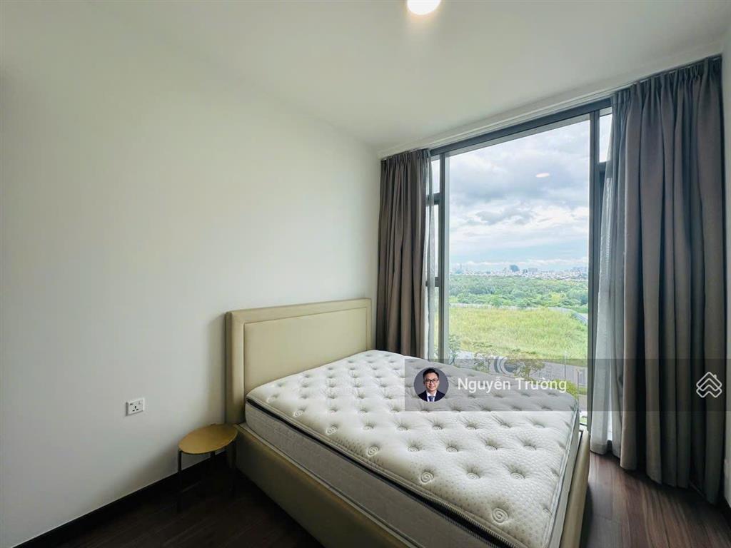 Căn hộ 2pn view sông thoáng mát, nội thất decor sẵn đẹp và tiện nghi. cho thuê chỉ 35 triệu/tháng