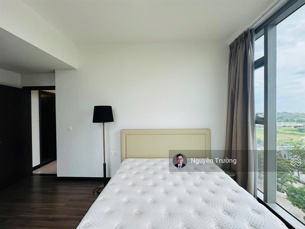 Căn hộ 2pn view sông thoáng mát, nội thất decor sẵn đẹp và tiện nghi. cho thuê chỉ 35 triệu/tháng