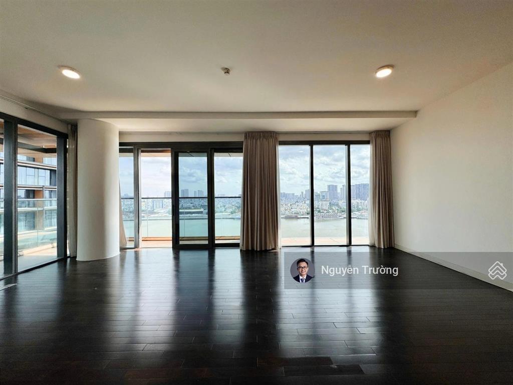 Cho thuê căn hộ 3pn+1 size lớn và chiếc view siêu phẩm tại cove residences