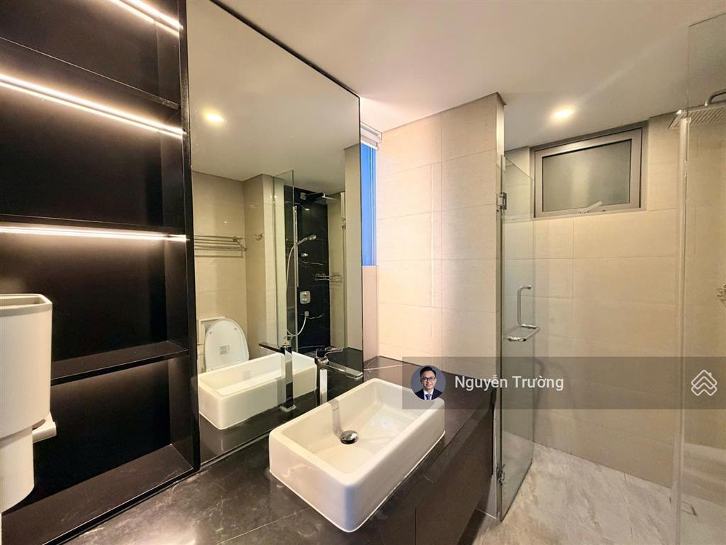 Thuê nhanh căn 2 phòng ngủ nội thất siêu đẹp, cùng với view nội khu siêu thoáng