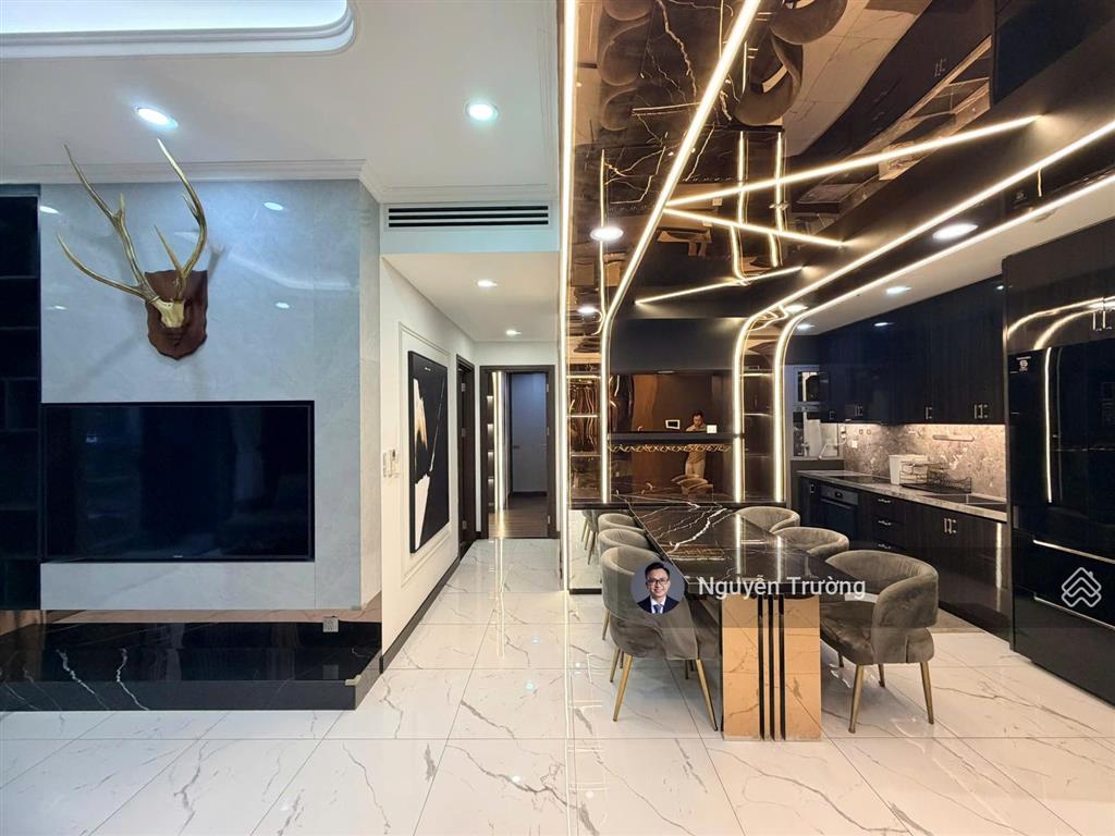 Thuê nhanh căn 2 phòng ngủ nội thất siêu đẹp, cùng với view nội khu siêu thoáng
