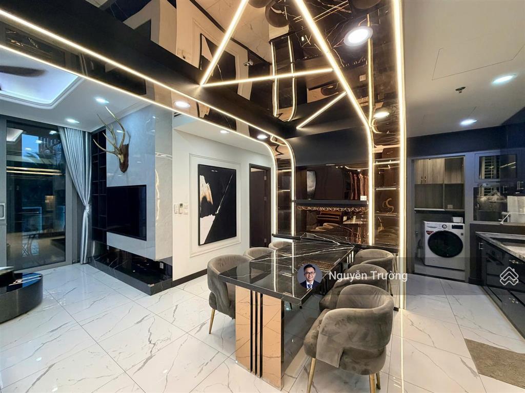 Thuê nhanh căn 2 phòng ngủ nội thất siêu đẹp, cùng với view nội khu siêu thoáng