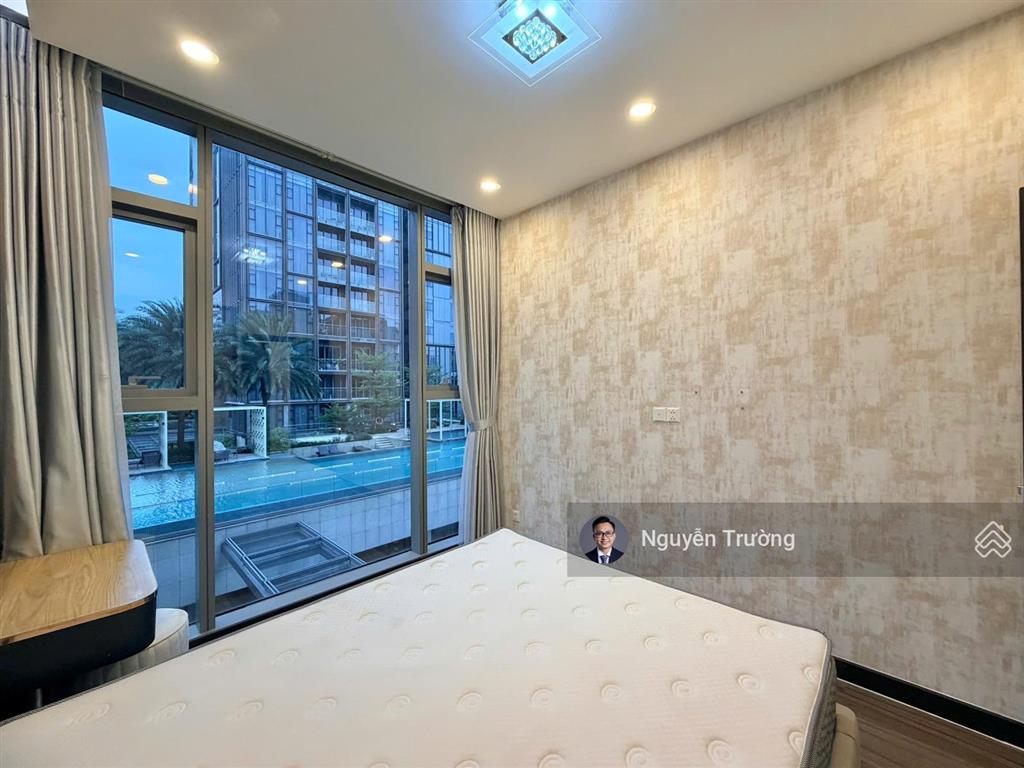 Thuê nhanh căn 2 phòng ngủ nội thất siêu đẹp, cùng với view nội khu siêu thoáng