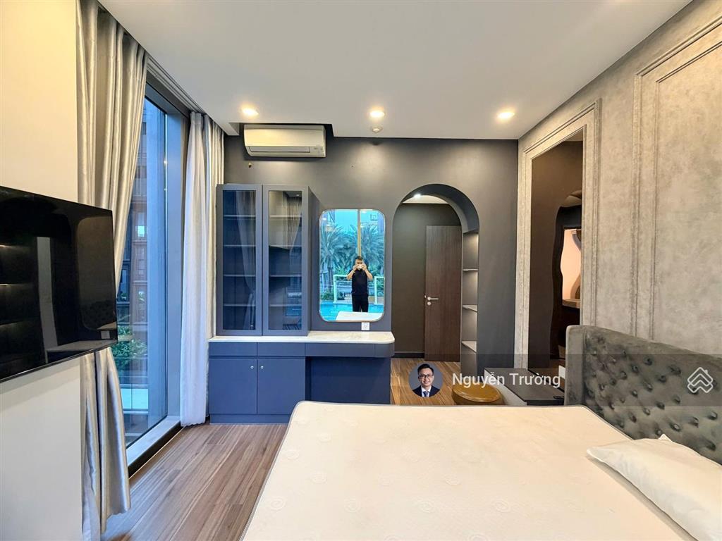 Thuê nhanh căn 2 phòng ngủ nội thất siêu đẹp, cùng với view nội khu siêu thoáng