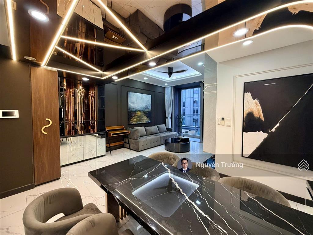 Thuê nhanh căn 2 phòng ngủ nội thất siêu đẹp, cùng với view nội khu siêu thoáng