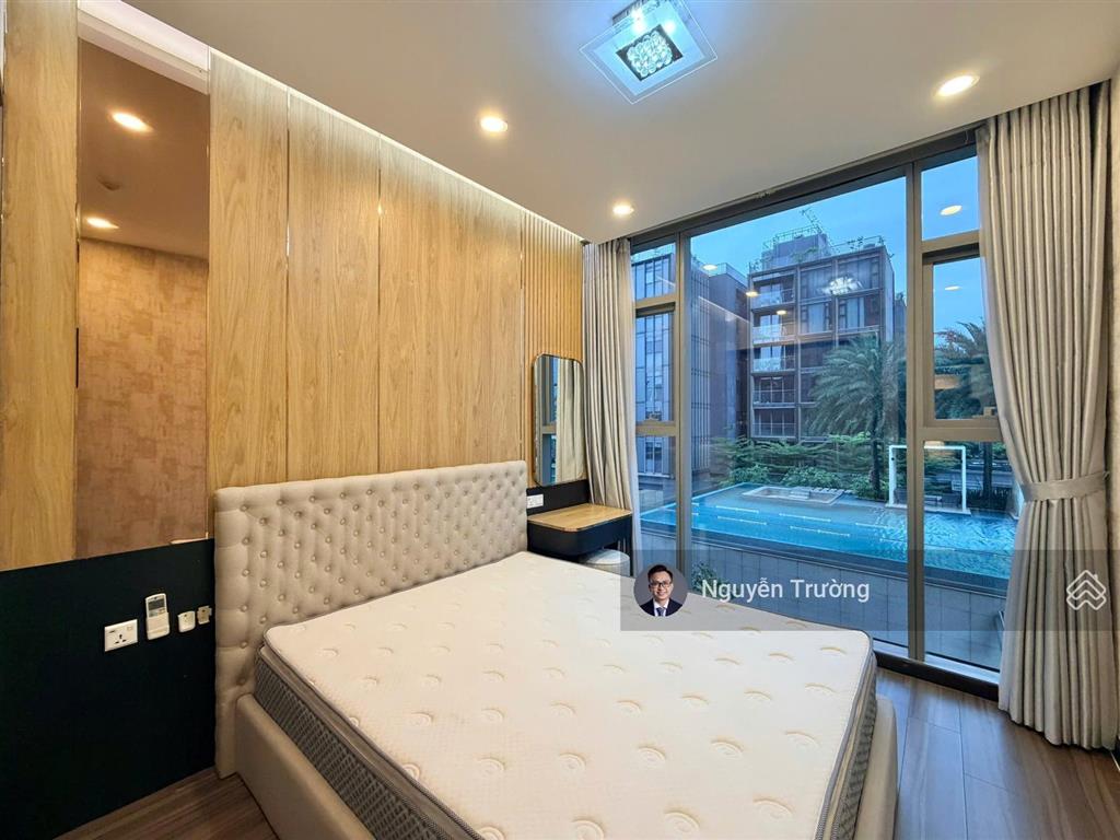 Thuê nhanh căn 2 phòng ngủ nội thất siêu đẹp, cùng với view nội khu siêu thoáng
