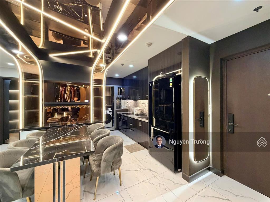Thuê nhanh căn 2 phòng ngủ nội thất siêu đẹp, cùng với view nội khu siêu thoáng