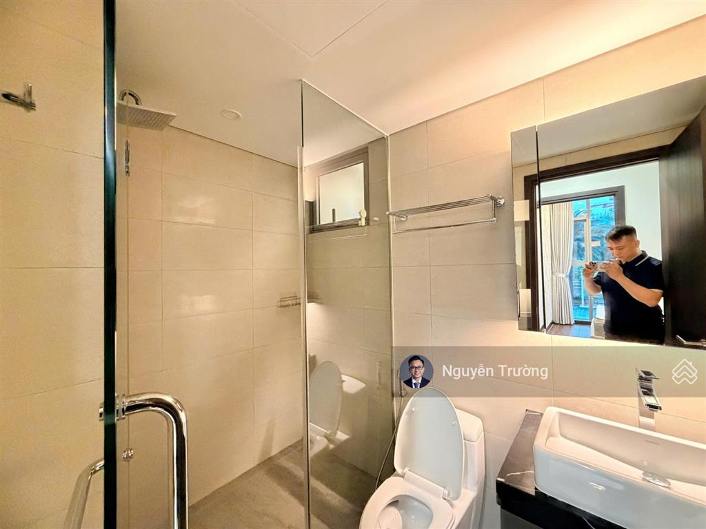 Thuê nhanh căn 2 phòng ngủ nội thất siêu đẹp, cùng với view nội khu siêu thoáng