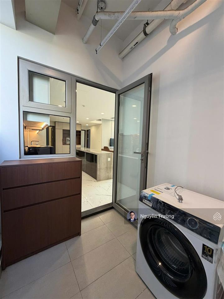 Trống sẵn căn hộ 3 phòng ngủ diện tích 149m2, nội thất mới 100%. view ngắm pháo hoa tại nhà