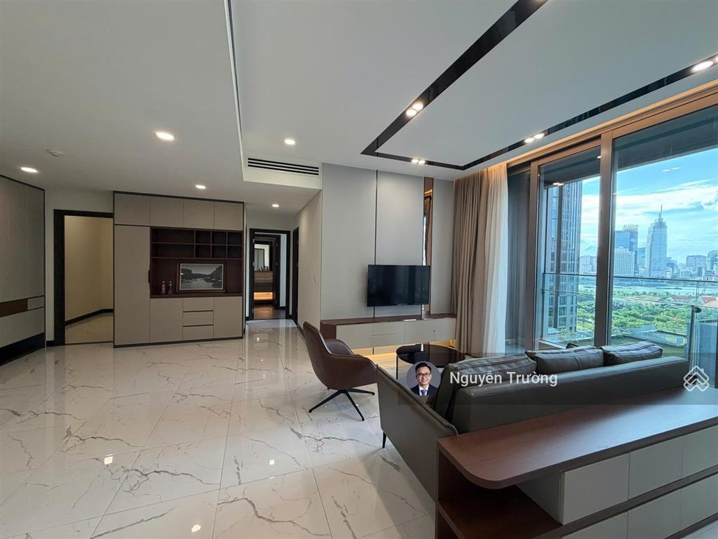 Trống sẵn căn hộ 3 phòng ngủ diện tích 149m2, nội thất mới 100%. view ngắm pháo hoa tại nhà