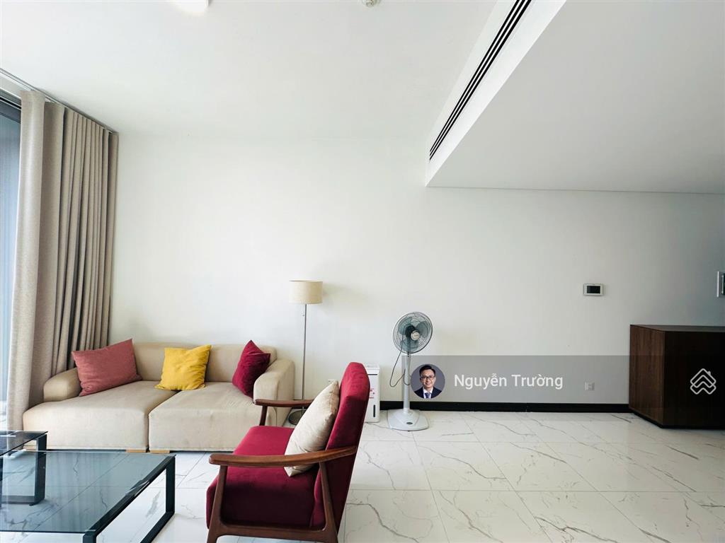 Cho thuê 1 phòng ngủ lầu cao, view sông quận 1 và có mức giá tốt tại empire city