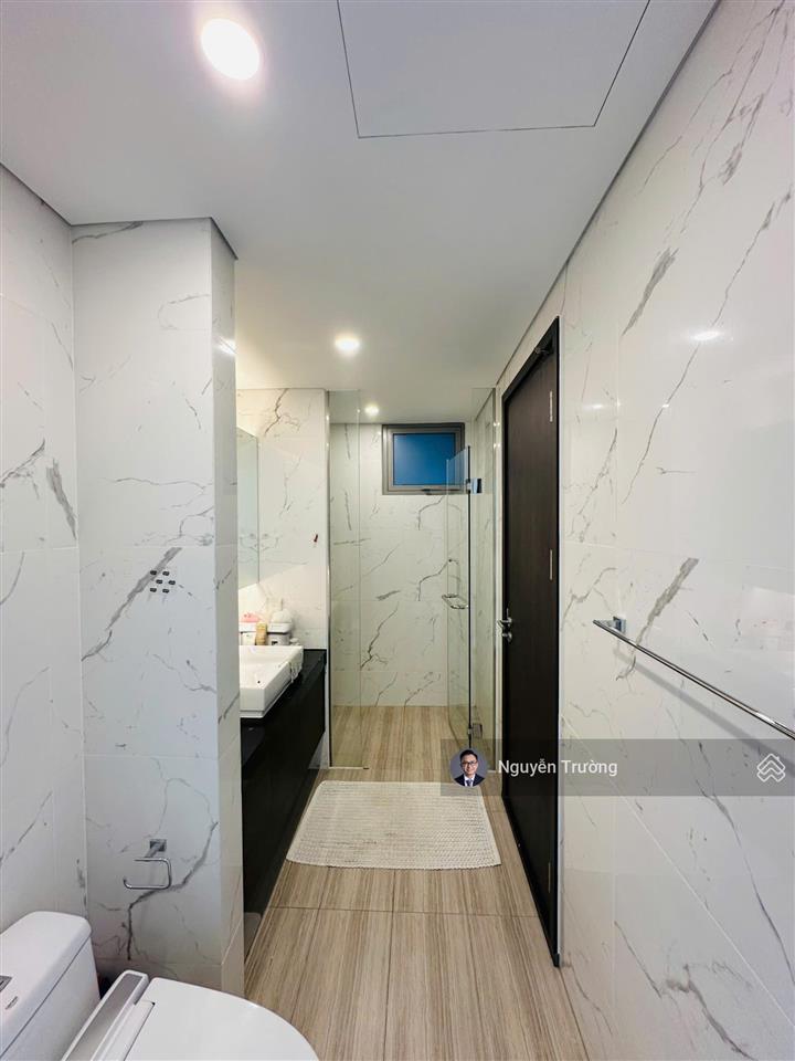 Cho thuê 1 phòng ngủ lầu cao, view sông quận 1 và có mức giá tốt tại empire city