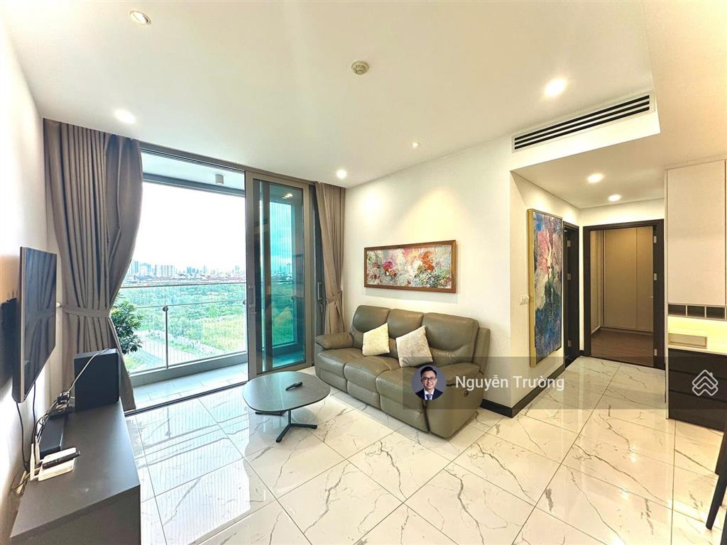 Nổi bật cho thuê căn hộ 2 phòng ngủ nội thất decor, chủ nhà dễ thương