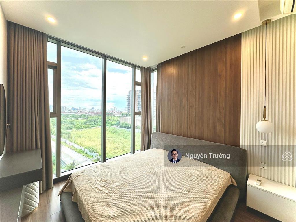 Nổi bật cho thuê căn hộ 2 phòng ngủ nội thất decor, chủ nhà dễ thương