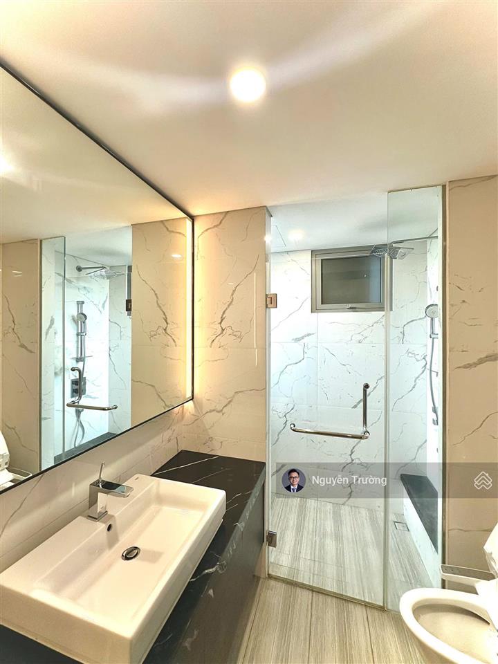Nổi bật cho thuê căn hộ 2 phòng ngủ nội thất decor, chủ nhà dễ thương