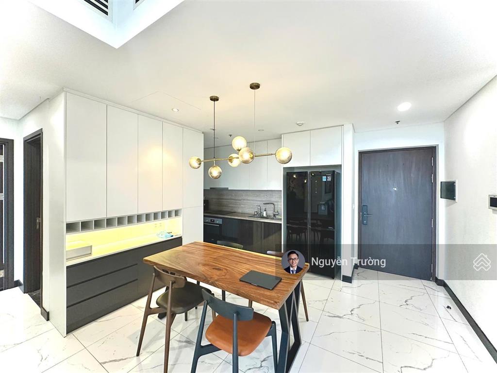 Nổi bật cho thuê căn hộ 2 phòng ngủ nội thất decor, chủ nhà dễ thương