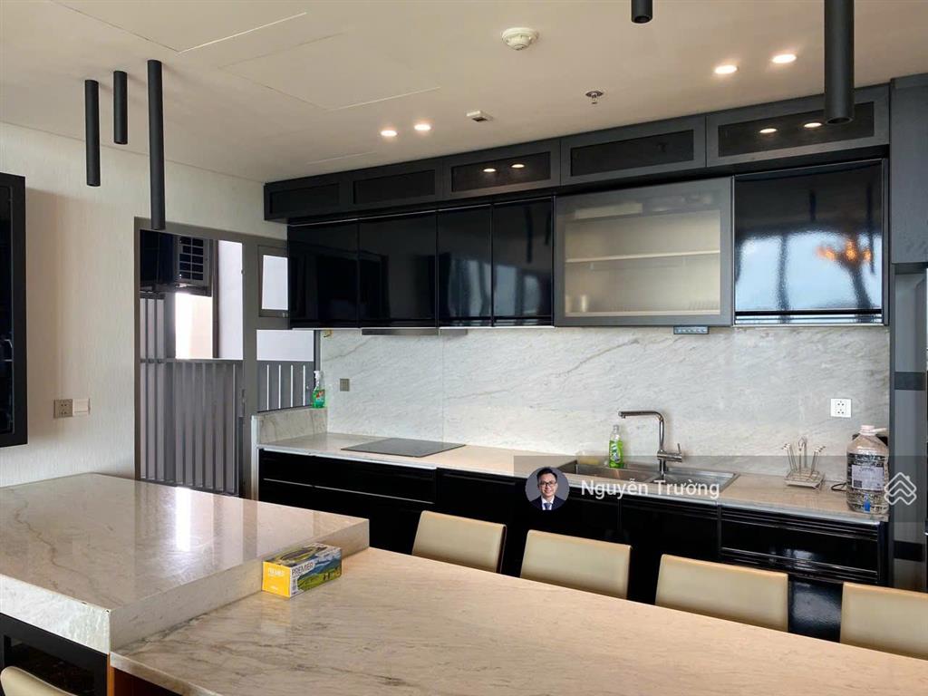 Chốt nhanh căn hộ 3pn size lớn, view sông. giá thuê không có đối thủ