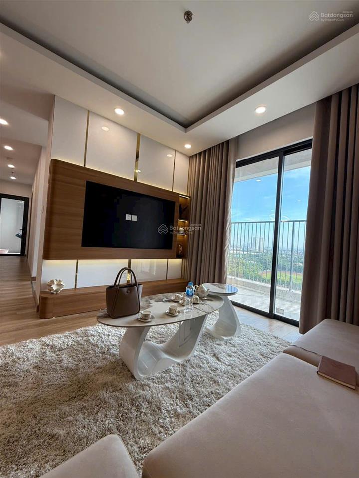 Cần bán căn chung cư wisteria 2 ngủ 83m² tòa w2 view bể bơi
