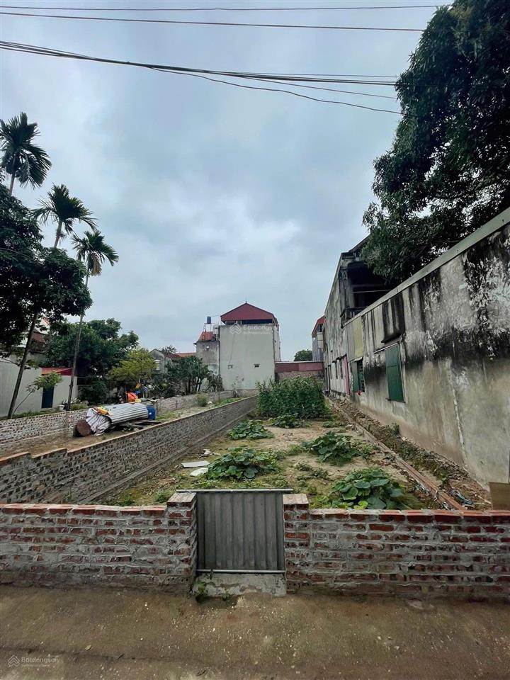 Bán đất giá siêu đầu tư f0 võng xuyên, phúc thọ chưa đến 20tr/m2 đất ô tô chạy