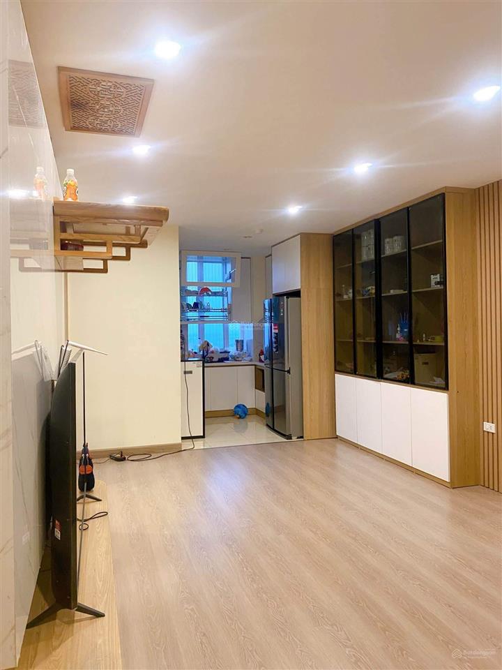 Cần bán gấp căn 2 ngủ, 52,9m2 căn góc tòa xphomes star