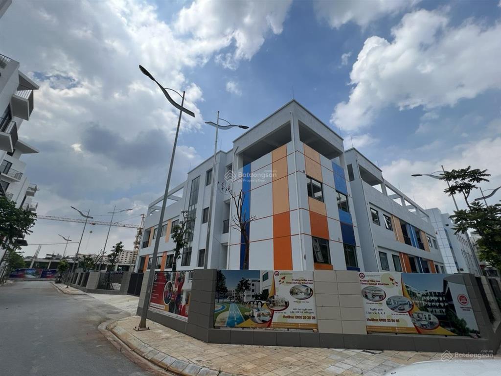 Cho thuê mặt bằng kd tầng 1 shophouse, 8 triệu, 100m2 tại số nhà 2.15 khai sơn town, khai sơn city