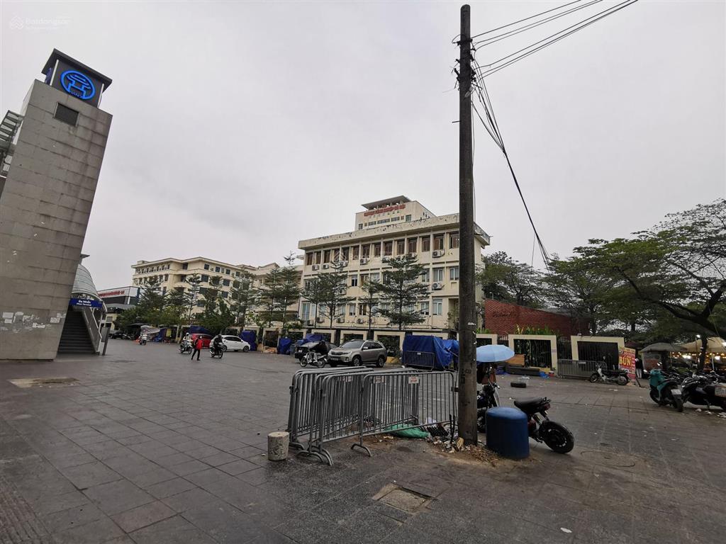 Bán đất tặng nhà 3 tầng tt đh công nghiệp hn, 44m, 3t, nhỉnh 10 tỷ, lô góc 3 mặt thoáng, ở sướng.