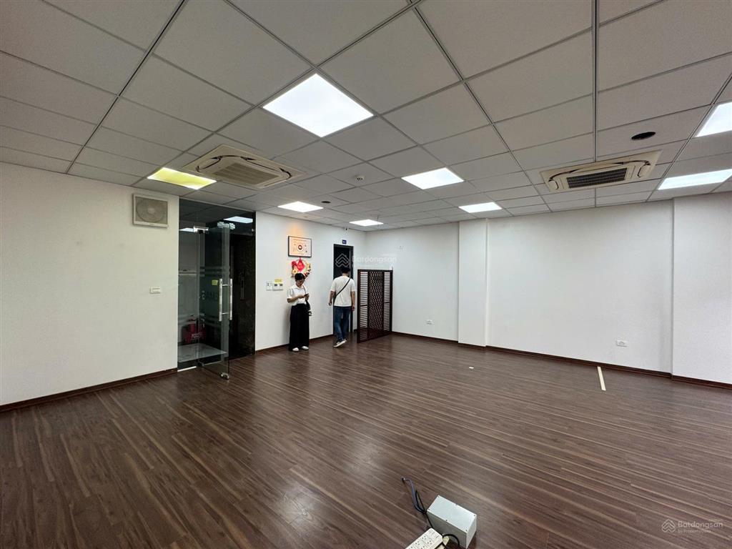 Cho thuê nhà riêng tại dương khuê, cầu giấy, 65m2, 7 tầng, 1 hầm, thang máy, giá 50tr