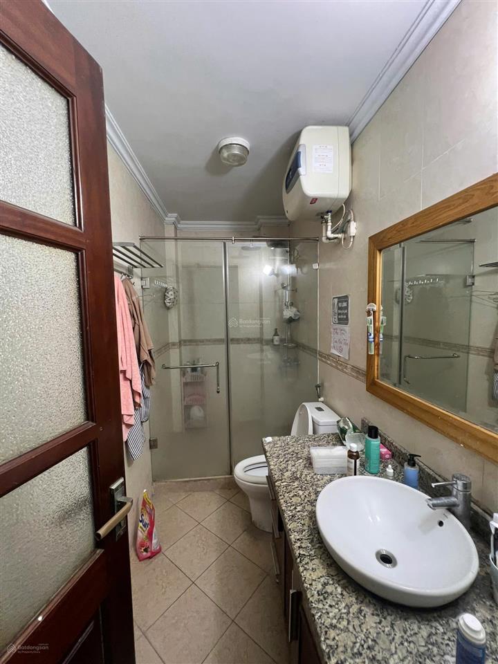 Cho thuê nhà riêng nguyễn khả trạc 70m2 5 tầng chia 2 phòng giá 26tr