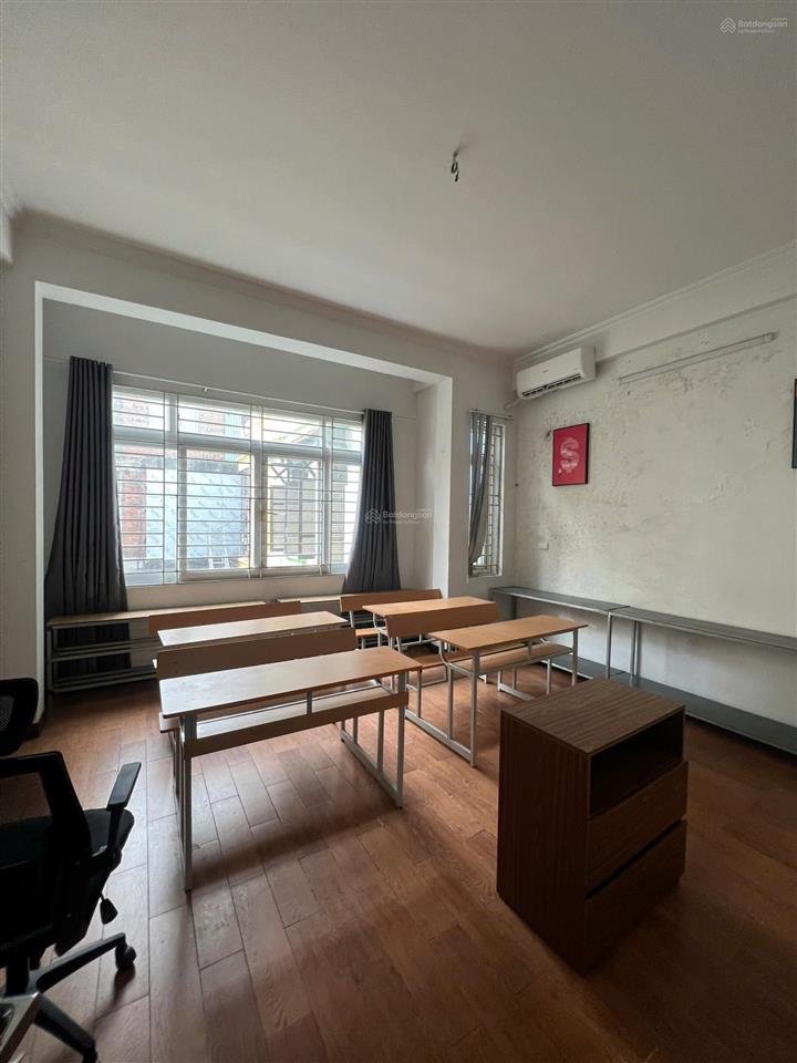 Cho thuê nhà riêng nguyễn khả trạc 70m2 5 tầng chia 2 phòng giá 26tr